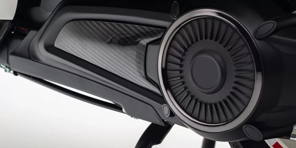 Mansory pierde el norte con su última criatura: Tiene dos ruedas, es eléctrica y da 5,4 CV 21 Motor16 2024 Mansory Vespa Elettrica Monaco 18 Motor16
