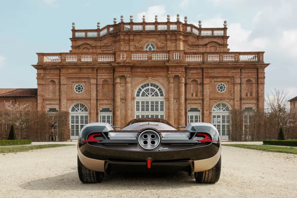 Pagani Alisea: El futuro de la marca hurga en su pasado 16 Motor16 2024 Pagani Alisea IED Torino 14 Motor16