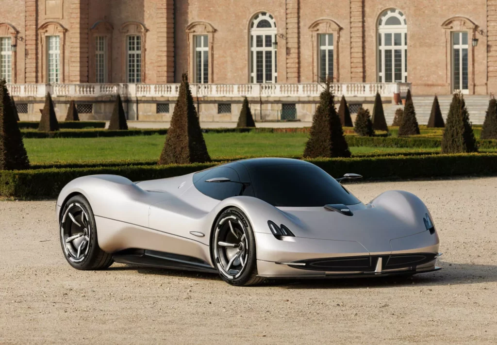 Pagani Alisea: El futuro de la marca hurga en su pasado 17 Motor16 2024 Pagani Alisea IED Torino 15 Motor16
