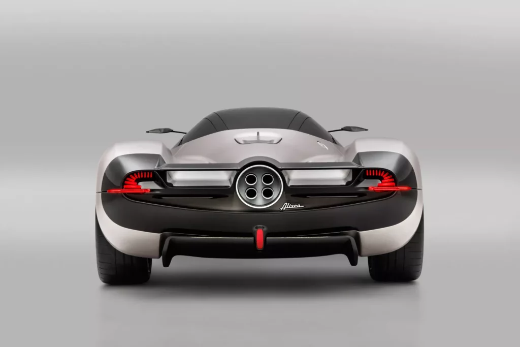Pagani Alisea: El futuro de la marca hurga en su pasado 26 Motor16 2024 Pagani Alisea IED Torino 24 Motor16