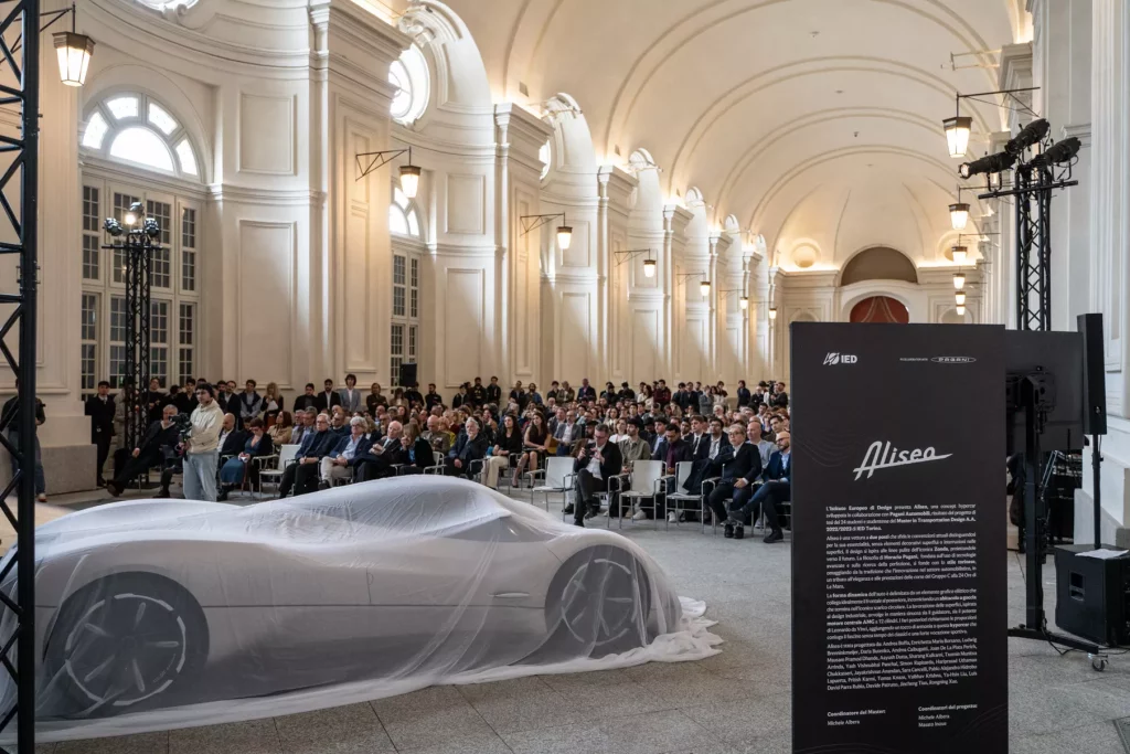 Pagani Alisea: El futuro de la marca hurga en su pasado 5 Motor16 2024 Pagani Alisea IED Torino 3 Motor16