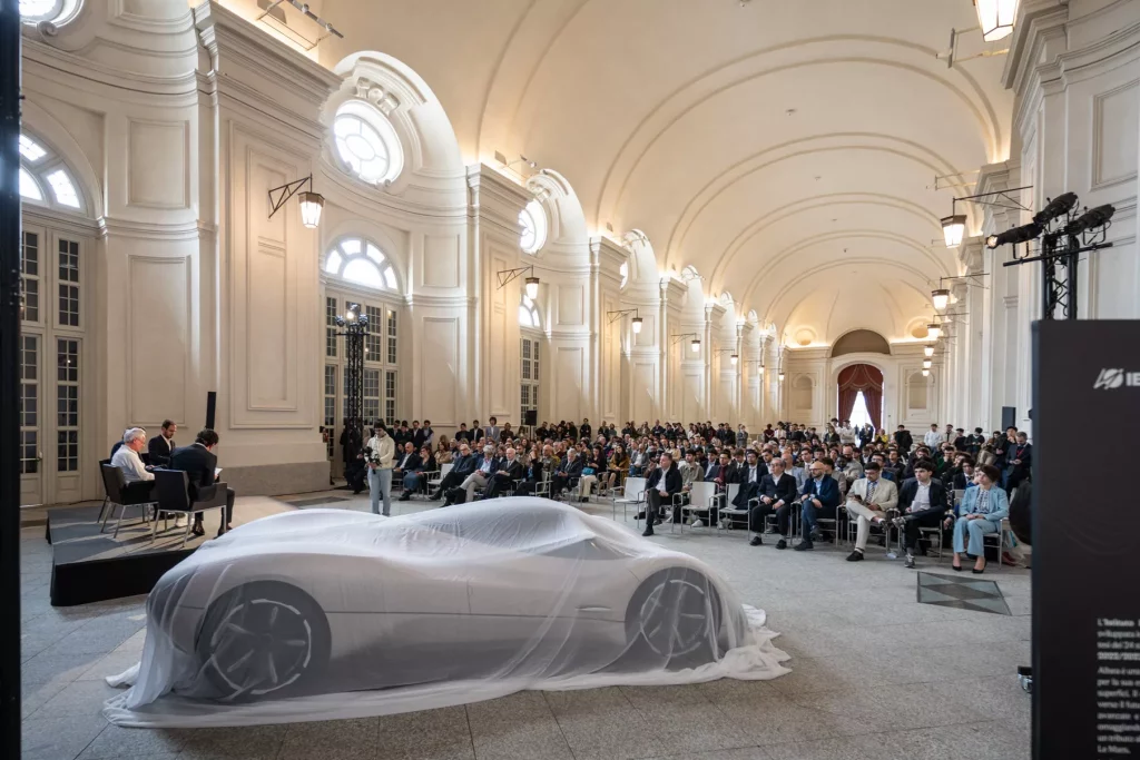 Pagani Alisea: El futuro de la marca hurga en su pasado 7 Motor16 2024 Pagani Alisea IED Torino 5 Motor16