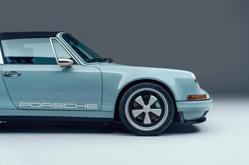 2024 Theon Design GBR003. Porsche 911 Targa 964. Imagen llanta.