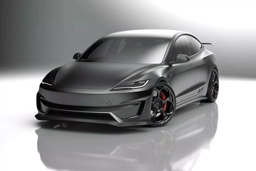 2024 Tesla Model 3 Performance. Unplugged Performance. Imagen delantera.