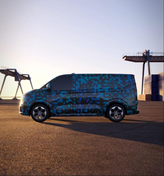 El nuevo Volkswagen Transporter promete ser la mejor herramienta de trabajo 6 Motor16 2024 Volkswagen Transporter Teaser 2 Motor16