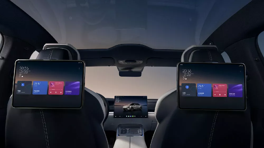 2024 Xiaomi SU7. Imagen interior.