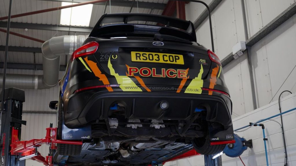 2024 ford focus rs policia milltek sport 4 Motor16