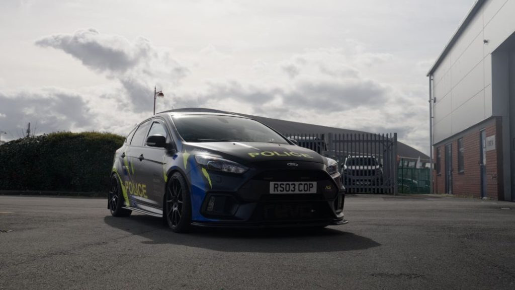 2024 Ford Focus RS. Policía. Milltek Sport. Imagen delantera.