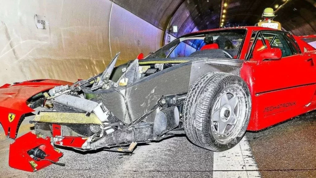 Esto es lo que pasa cuando le dejas un Ferrari F40 de 3 millones a un joven ‘piloto’ de 24 años 2 Motor16 ¿Cómo terminó el conductor y el coche?