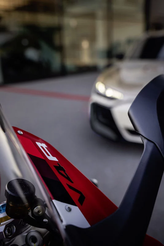 AUDI ETRON GT DUCATI PANIGALE 24 Motor16