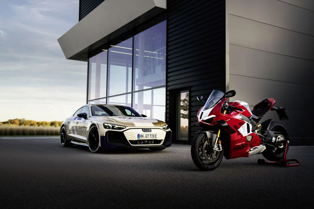 AUDI ETRON GT DUCATI PANIGALE 36 Motor16