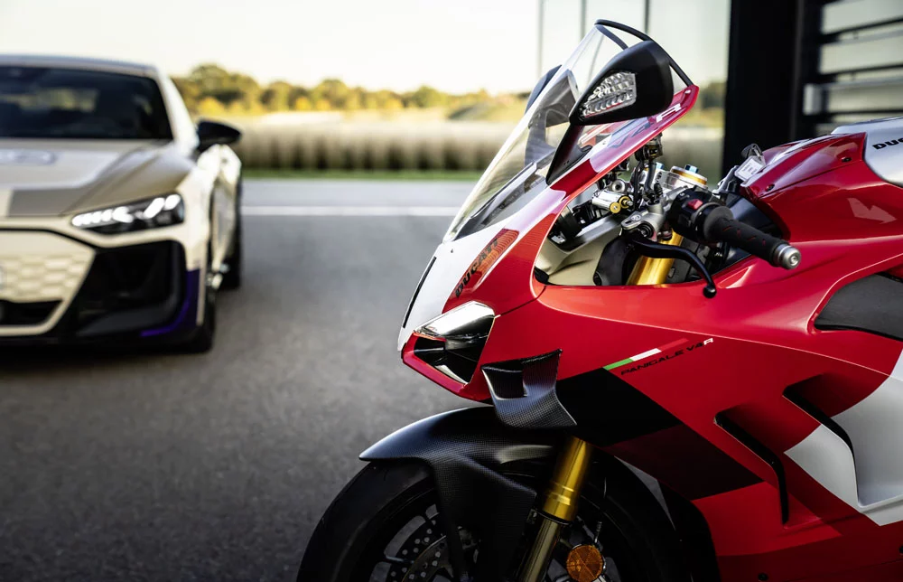 AUDI ETRON GT DUCATI PANIGALE 38 Motor16