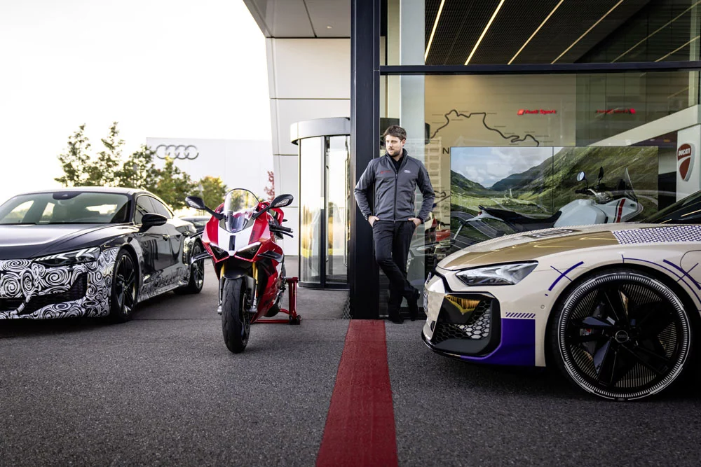 AUDI ETRON GT DUCATI PANIGALE 6 Motor16