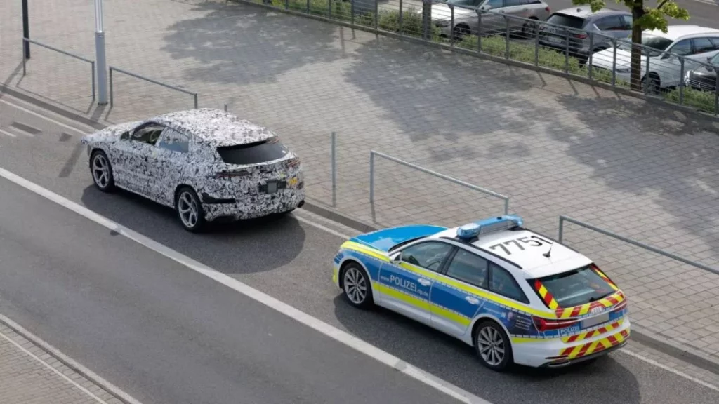 A la policía alemana no le importa que seas un Lamborghini Urus camuflado. Y lo demuestran con esta multa 1 Motor16 ¿Por qué motivo la policía alemana multó al Lamborghini Urus?