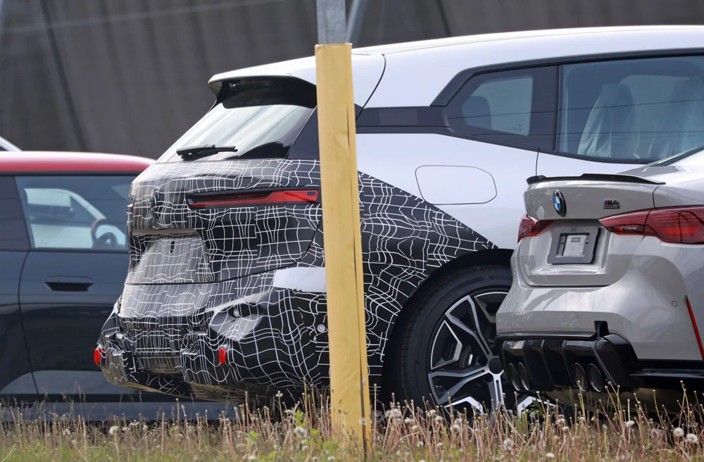 BMW iX facelift 5 Motor16