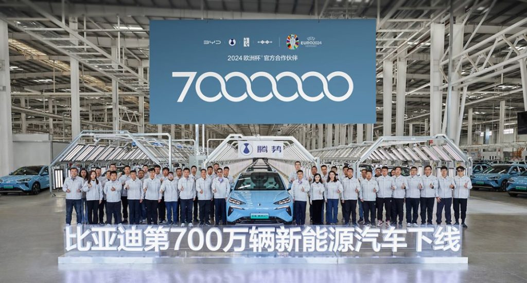 El gigante chino BYD celebra un año en España con 6 coches eléctricos en el mercado 2 Motor16 BYD 7millones producidos Motor16