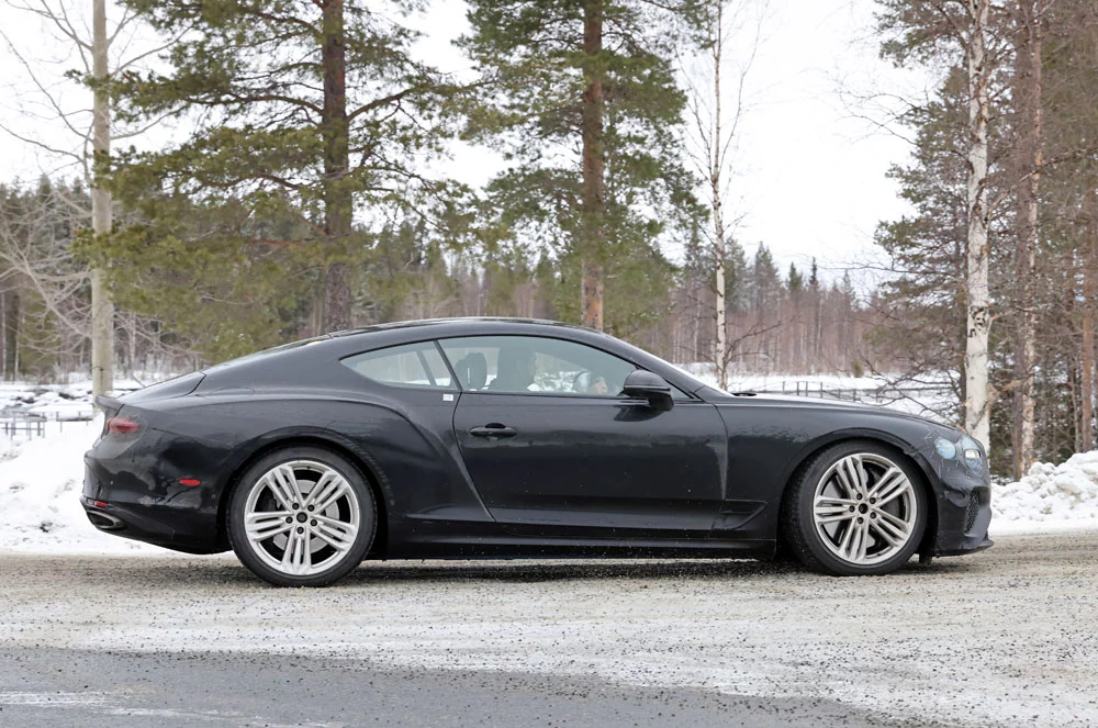Bentley se pasa del W12 al V8 híbrido enchufable 8 Motor16 Bentley Conti GT V8 PHEV 5 Motor16