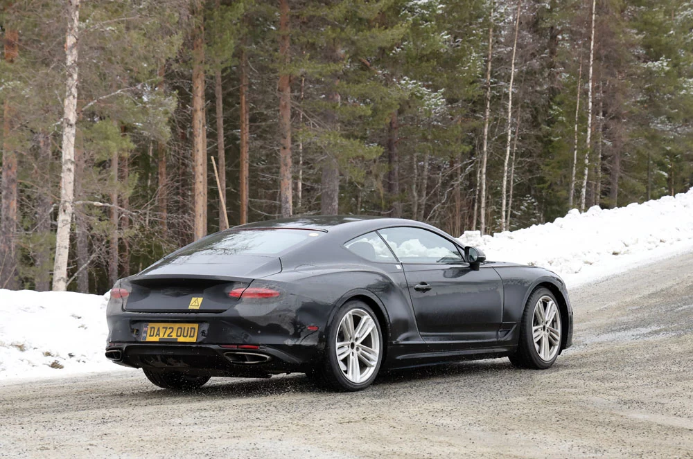 Bentley se pasa del W12 al V8 híbrido enchufable 11 Motor16 Bentley Conti GT V8 PHEV 8 Motor16