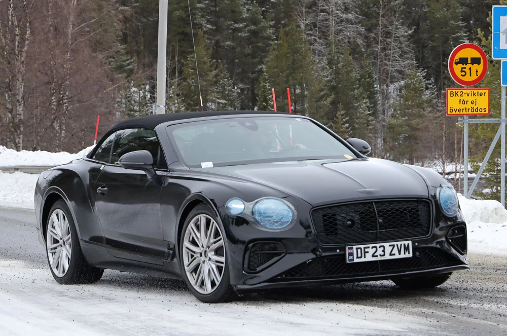 Bentley se pasa del W12 al V8 híbrido enchufable 18 Motor16 Bentley Conti GTC V8 PHEV 3 Motor16
