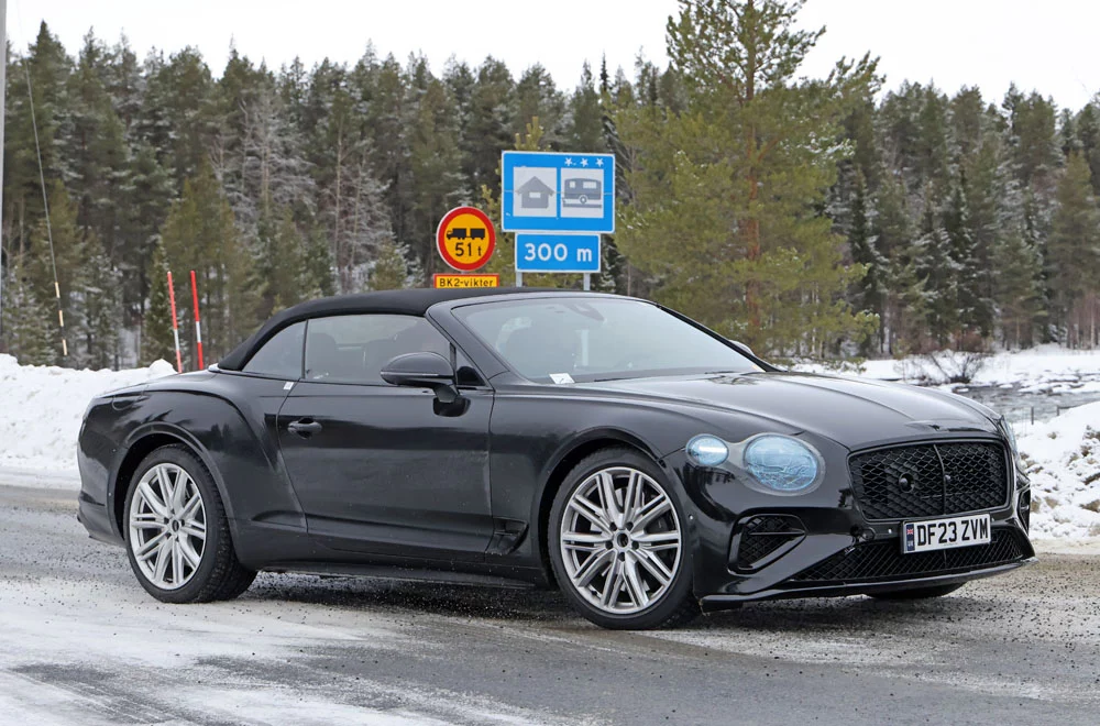 Bentley se pasa del W12 al V8 híbrido enchufable 20 Motor16 Bentley Conti GTC V8 PHEV 5 Motor16