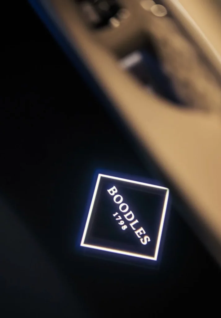 El Bentley Continental GTC Boodles no es una joya sobre ruedas, sino un joyero 17 Motor16 BoodlesContinentalGTC 11 Motor16