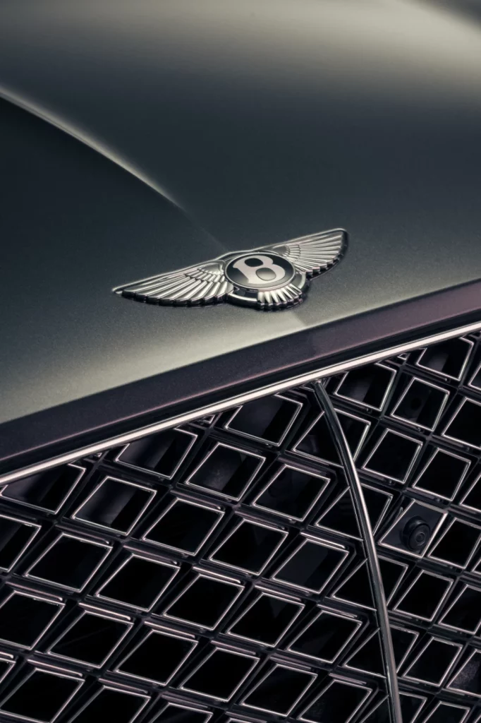 El Bentley Continental GTC Boodles no es una joya sobre ruedas, sino un joyero 3 Motor16 Bentley Continental GTC Boodles