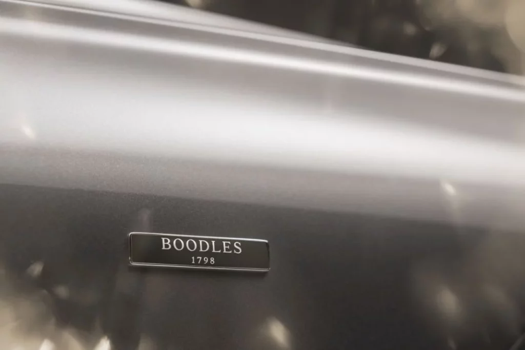 El Bentley Continental GTC Boodles no es una joya sobre ruedas, sino un joyero 2 Motor16 Bentley Continental GTC Boodles