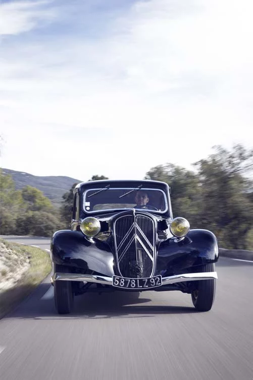 El Citroën de las 100 patentes cumple 90 años 19 Motor16 Citroen Traction Avant 14 Motor16