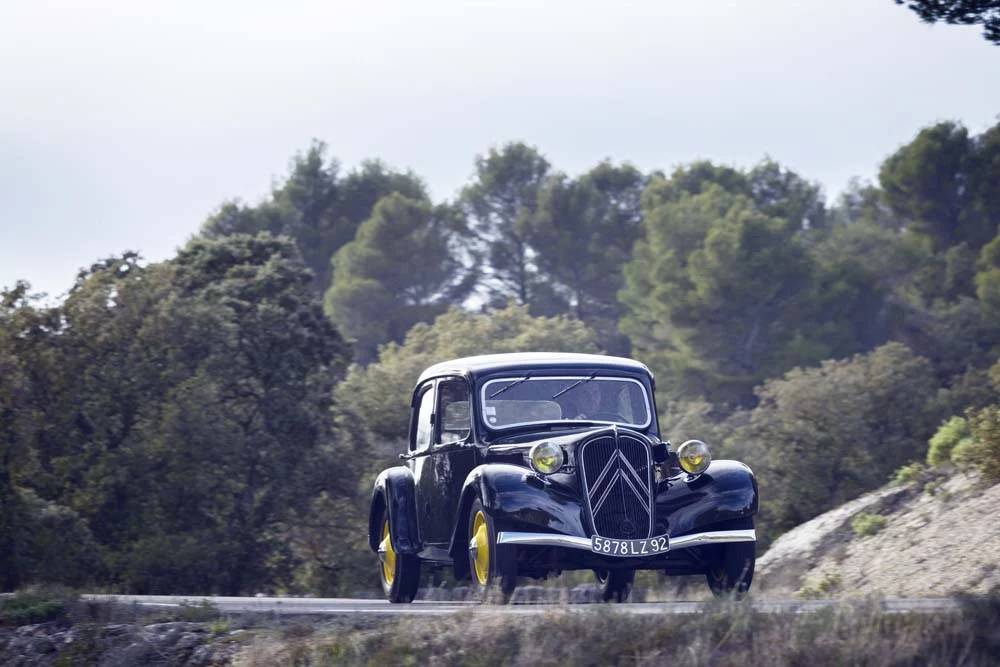 El Citroën de las 100 patentes cumple 90 años 5 Motor16 Citroën Traction Avant
