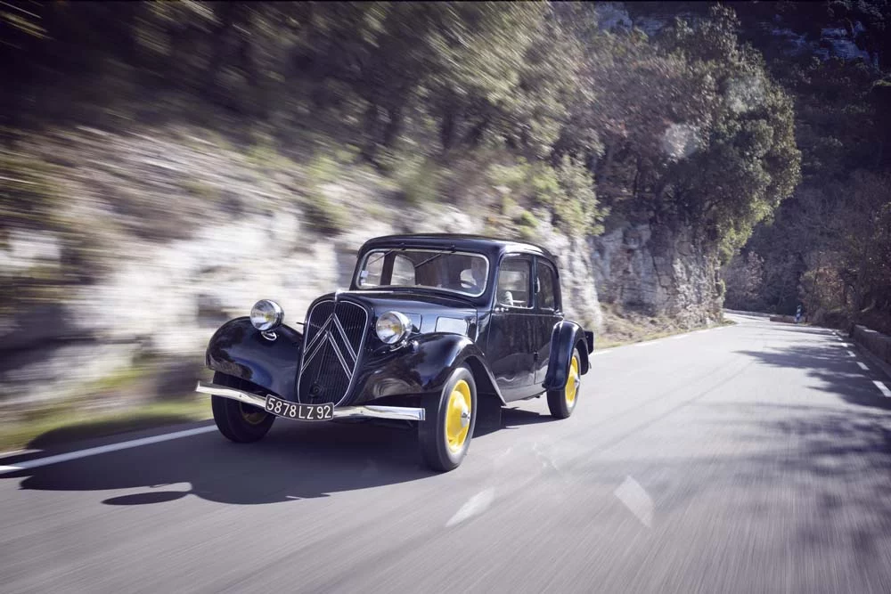El Citroën de las 100 patentes cumple 90 años 1 Motor16 Citroën Traction Avant