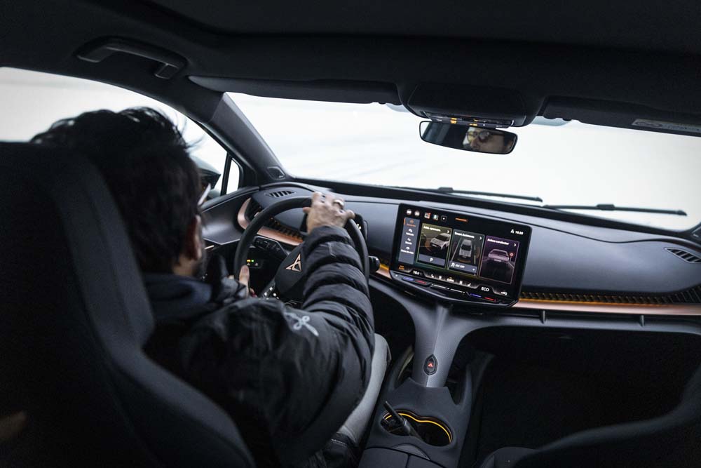 El CUPRA Tavascan desafía al hielo de Laponia 13 Motor16 Cupra Tavascan en Laponia 9 1 Motor16