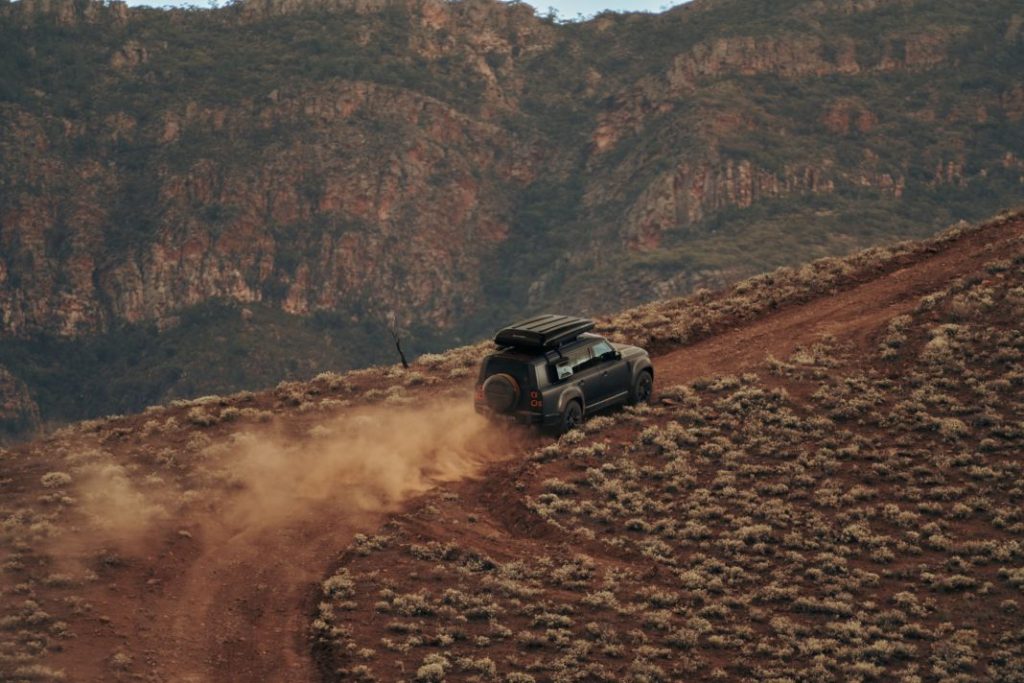 Descubre Arkaba a bordo del Land Rover Defender 130 Outbound 3 Motor16 Defender 130 Outbound ARKABA 1 Motor16