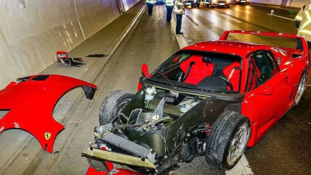 Esto es lo que pasa cuando le dejas un Ferrari F40 de 3 millones a un joven ‘piloto’ de 24 años.