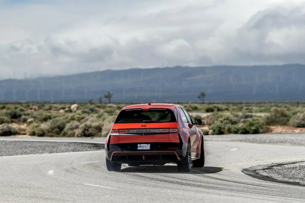 Hyundai se apunta al Pikes Peak 2024 con el Ioniq 5 N 11 Motor16 Hyundai Ioniq 5 N Pikes Peak 10 Motor16