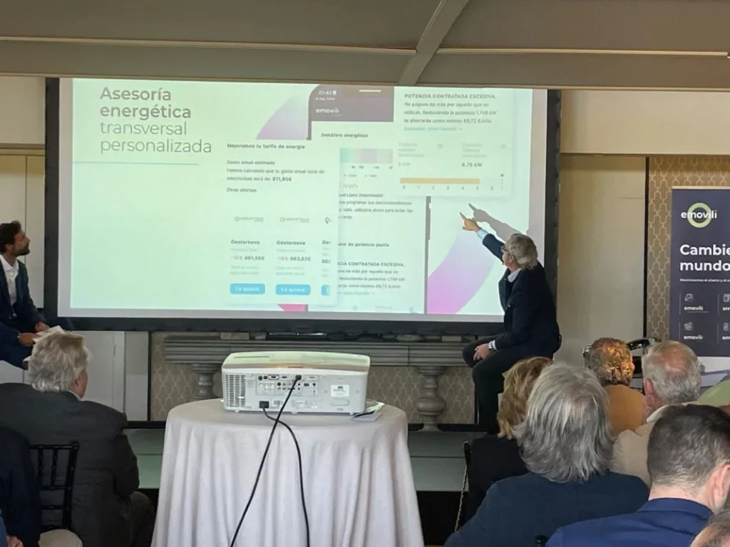 eMovili Connect, la app que incorpora la energía a la movilidad y facilita ahorros del 35% en la factura 2 Motor16 Imagen de WhatsApp 2024 04 26 a las 10.35.41 4b7c575c Motor16