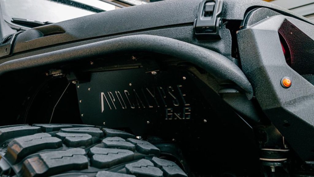 El Jeep Gladiator 6×6 Apocalypse Hellfire esconde el auténtico corazón de Satanás bajo el capó 81 Motor16 Jeep Gladiator 6x6 Apocalypse hellfire 10 Motor16