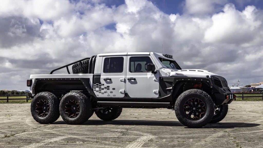 El Jeep Gladiator 6×6 Apocalypse Hellfire esconde el auténtico corazón de Satanás bajo el capó 20 Motor16 Jeep Gladiator 6x6 Apocalypse hellfire 75 Motor16