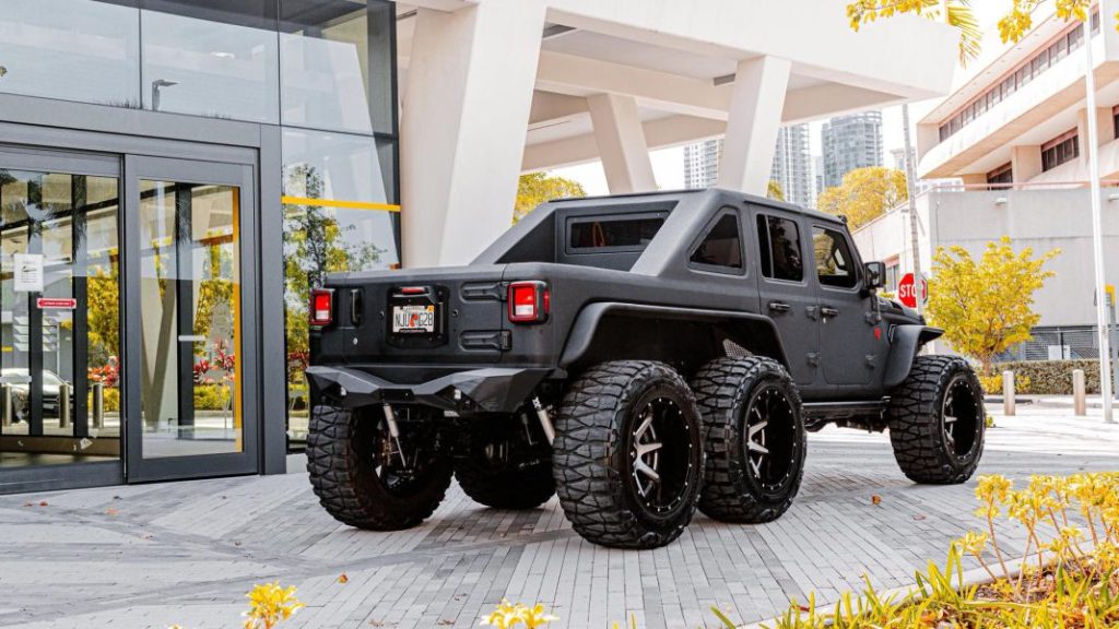 El Jeep Gladiator 6×6 Apocalypse Hellfire esconde el auténtico corazón de Satanás bajo el capó 86 Motor16 Jeep Gladiator 6x6 Apocalypse hellfire 9 Motor16