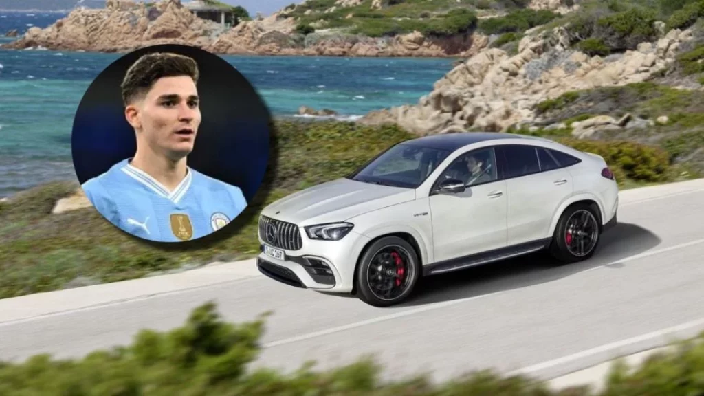 Alucina con los coches que conducen Julián Álvarez y Erling Haaland, los delanteros del Manchester City 1 Motor16 ¿Cuál es el coche que tiene Julián Álvarez en su garage?
