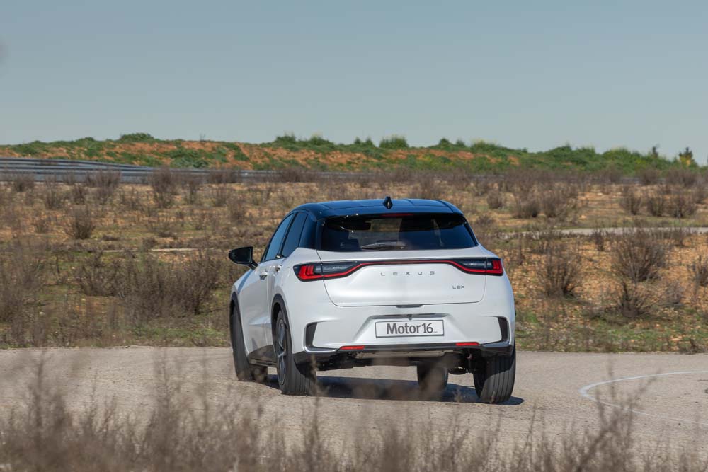 Prueba del Lexus LBX. Premium y muy gratificante 22 Motor16 LEXUS LBX 14 Motor16