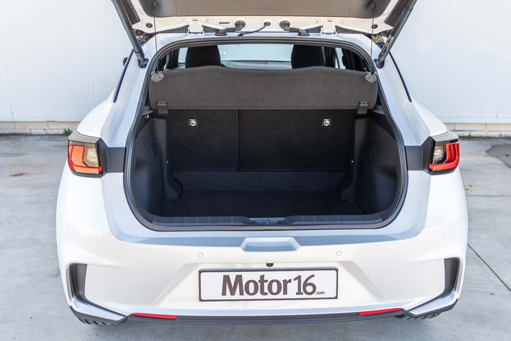 Prueba del Lexus LBX. Premium y muy gratificante 4 Motor16 Lexus LBX