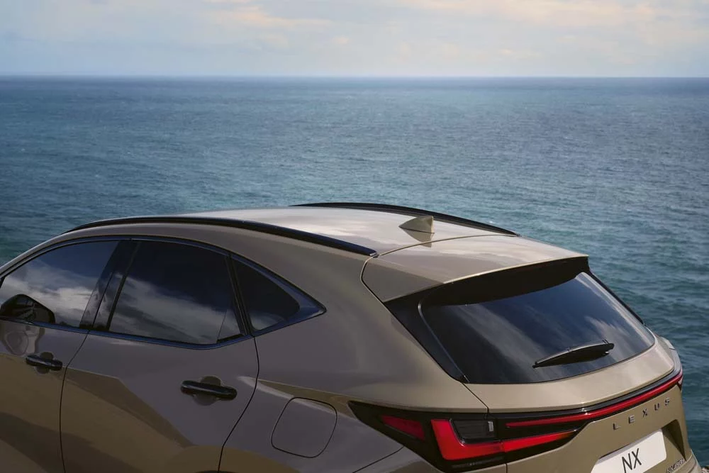 Lexus NX Overtrail. Aventuras Premium 1 Motor16 Lexus NX Overtrail