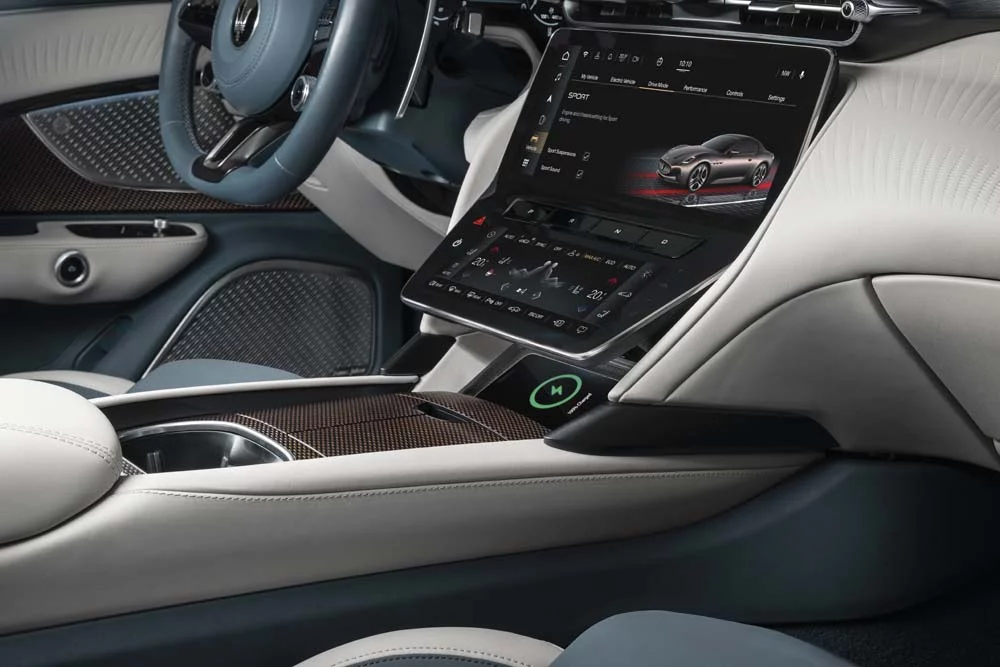 Maserati GranCabrio Folgore: placer y rendimiento eléctrico 16 Motor16 Maserati GranCabrio Folgore 11 Motor16