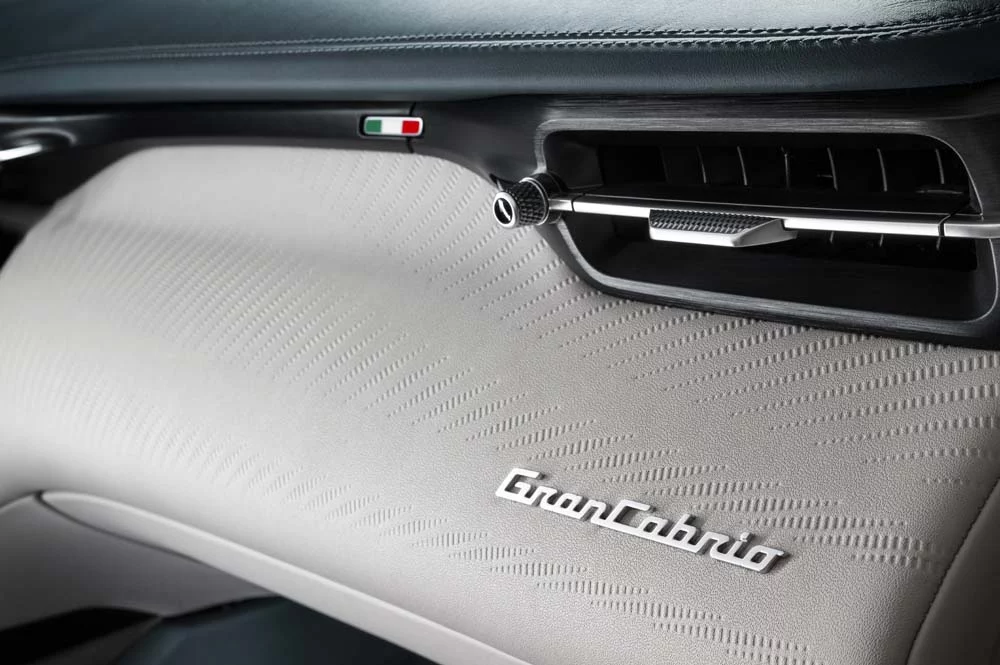 Maserati GranCabrio Folgore: placer y rendimiento eléctrico 8 Motor16 Maserati GranCabrio Folgore 3 Motor16