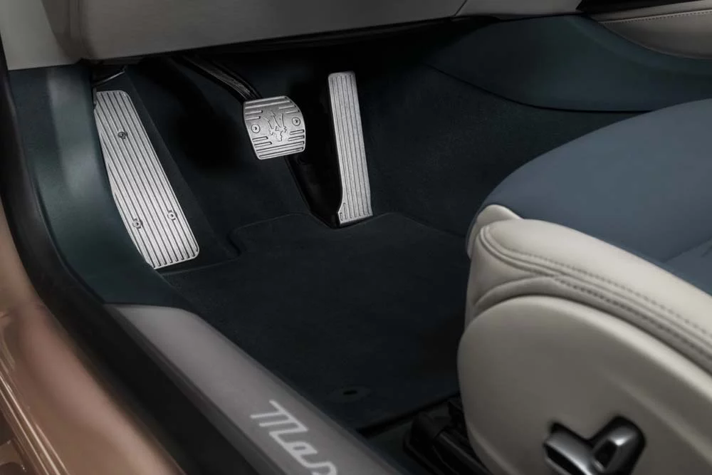 Maserati GranCabrio Folgore: placer y rendimiento eléctrico 37 Motor16 Maserati GranCabrio Folgore 32 Motor16