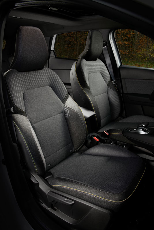 NUEVO RENAULT CAPTUR 26 Motor16