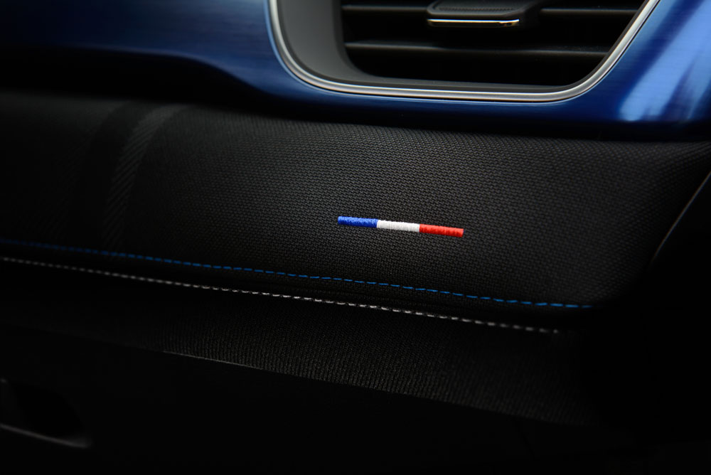 NUEVO RENAULT CAPTUR 38 Motor16