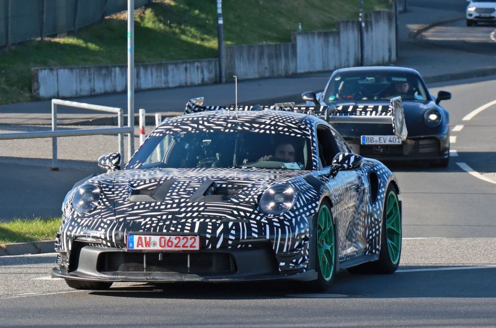 Porsche 911 GT3 RS Manthey Racing 16 Motor16