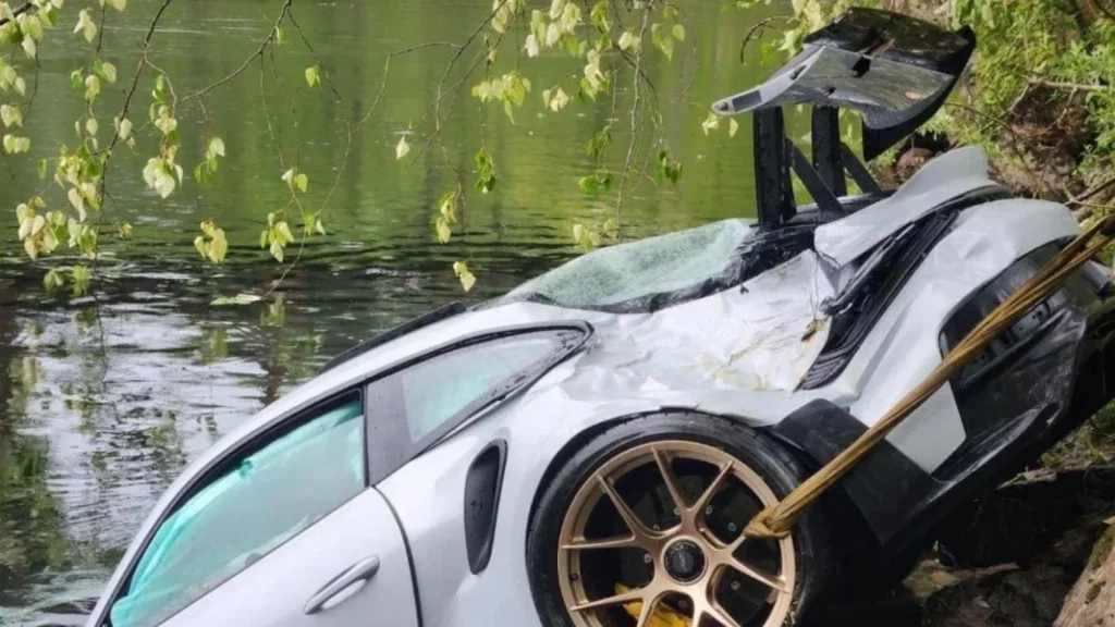 El Porsche 911 GT3 RS que tenía complejo de Bob Esponja 1 Motor16 ¿Qué características tiene este modelo de la marca alemana?