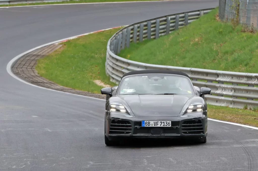 El Porsche Boxster eléctrico pasa la exigente prueba de Nürburgring 3 Motor16 Porsche Boxster electrico 1 Motor16